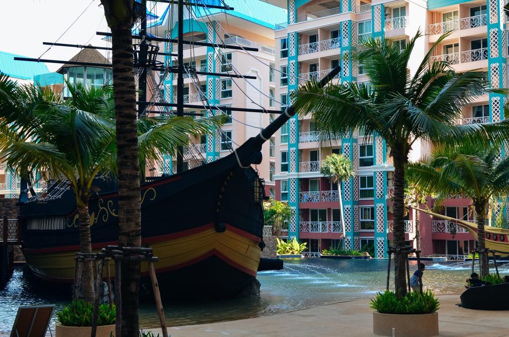 Grand Caribbean Resort Jomtian Pattaya Extérieur photo